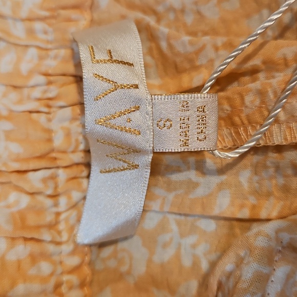 WAYF NAIMA shorts NWT elastic waist with pockets sz.S peach with white flowers - Picture 5 of 7